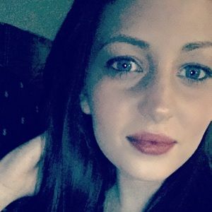 Meet your Posher, Bethany